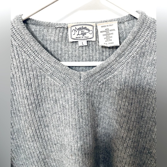Vintage Italian Grey V-Neck Sweater - Picture 2 of 8